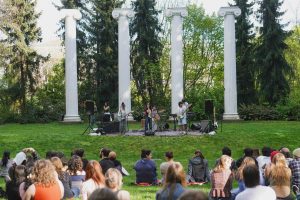 Husky Jam Dawg Daze Concert