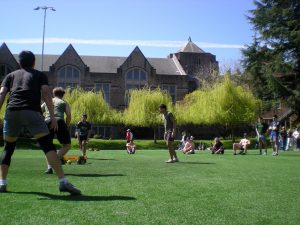Husky Roundnet Club’s Freshman Spikeball Tournament