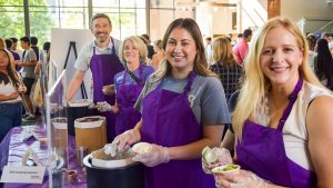 Foster School of Business: Foster Fair + Ice Cream Social